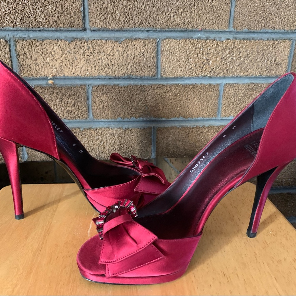 Stuart Weizmann Pumps - image 2